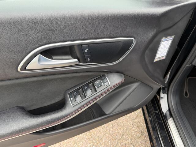 Mercedes-Benz Cla Shooting Brake 200 d Business Solution AMG Alcantara/Carplay/Camera