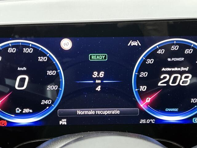 Mercedes-Benz Cla Shooting Brake 250+ Business Solution AMG 85 kWh | Trekhaak | Vast panoramadak | Warmtewerend donkergetint glas | Massagefunctie | 18 inch vijfspaaks lichtmetalen AMG-velgen | URBAN GUARD |