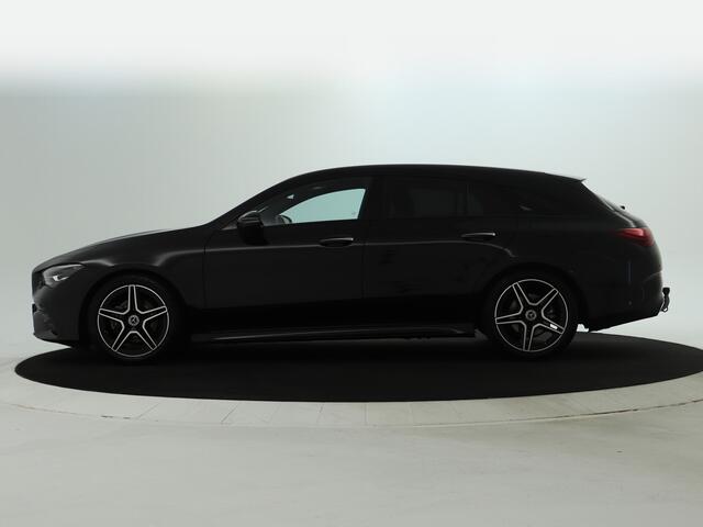 Mercedes-Benz Cla Shooting Brake 180 AMG Nightpakket | Trekhaak | Keyless Go | Sfeerverlichting | Stoelverwarming | Parkeerpakket met Camera | Inclusief 24 maanden Mercedes-Benz Certified garantie voor Europa.