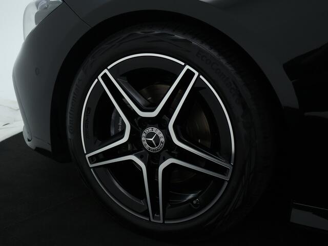 Mercedes-Benz Cla Shooting Brake 180 AMG Nightpakket | Trekhaak | Keyless Go | Sfeerverlichting | Stoelverwarming | Parkeerpakket met Camera | Inclusief 24 maanden Mercedes-Benz Certified garantie voor Europa.