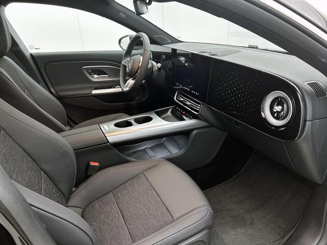 Mercedes-Benz Cla Shooting Brake 250+ Business Solution 85 kWh | Smartphone integratiepakket | Warmtewerend, donkergetint glas | Massagefunctie | Vast panoramadak | URBAN GUARD | 18 inch zes-dubbelspaaks lichtmetalen velgen |