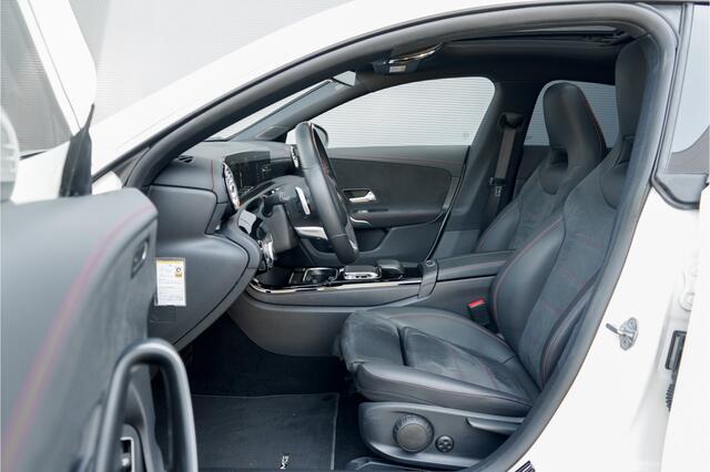Mercedes-Benz Cla Shooting Brake 200 Business Solution AMG Pano Camera
