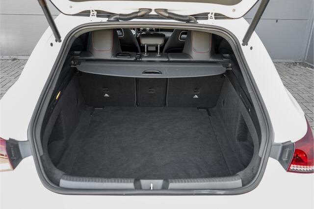 Mercedes-Benz Cla Shooting Brake 200 Business Solution AMG Pano Camera
