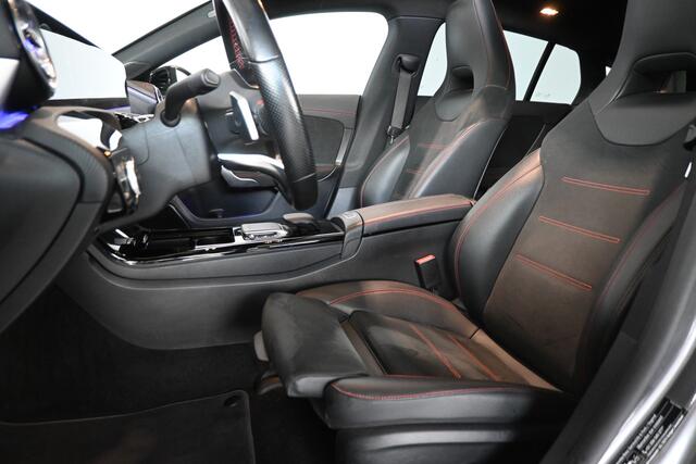 Mercedes-Benz Cla Shooting Brake 180 Automaat Business Solution AMG Clima Panoramadak Widescreen Sfeer LED Rijklaarprijs! Inruil Mogelijk!