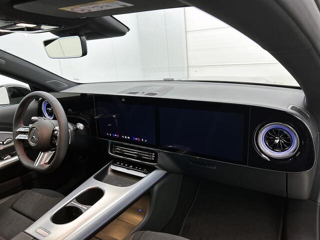 Mercedes-Benz Cla Shooting Brake 180 Business Solution AMG | Premium pakket | Nightpakket | Sportstoelen | URBAN GUARD | Massage functie | 19" vijfspaaks lichtmetalen AMG-velgen | Warmtewerend, donkergetint glas |