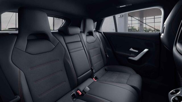 Mercedes-Benz Cla Shooting Brake 250 e AMG Line | Panoramadak | Night pakket |