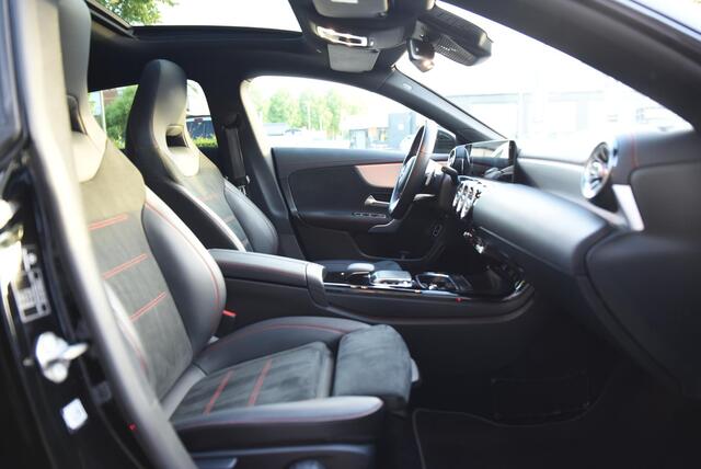 Mercedes-Benz Cla Shooting Brake 220 Premium Plus AMG Line PANO