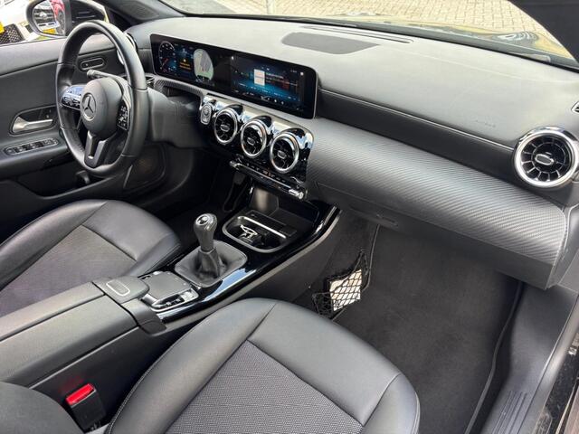 Mercedes-Benz Cla Shooting Brake CLA 180 Advantage 2020 Benzine Nieuw Model NL Auto