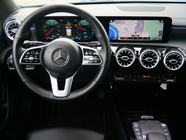 Mercedes-Benz Cla Shooting Brake 250e 218Pk Premium Camera / Trekhaak uitklapbaar / Stoelverwarming / Cruise