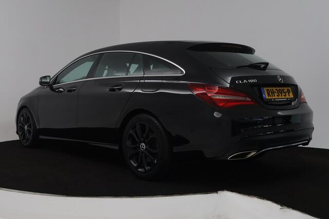 Mercedes-Benz Cla Shooting Brake 180 Business Solution (STOELVERWARMING, CAMERA, NAVIGATIE, PARKEERSENSOREN, CRUISE)