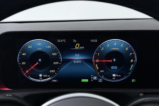 Mercedes-Benz Cla Shooting Brake 250 e Luxury Line (PANORAMADAK, TREKHAAK, STOELVERWARMING, SFEERVERLICHTING, CAMERA)