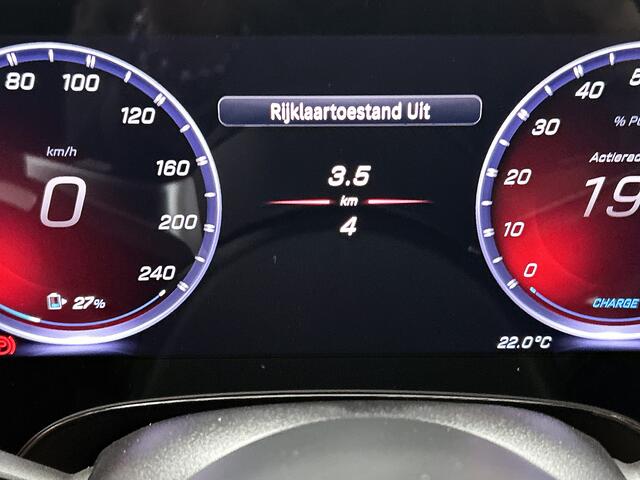 Mercedes-Benz Cla Shooting Brake 250+ Business Solution AMG 85 kWh | Nightpakket | Trekhaak | Sportstoelen | Vast panoramadak | Massagefunctie | Warmtewerend, donkergetint glas | 19 inch vijf-dubbelspaaks lichtmetalen AMG-velgen |