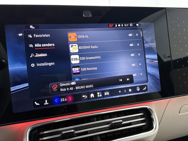 Mercedes-Benz Cla Shooting Brake 250+ Business Solution Luxury 85 kWh | Nightpakket | Trekhaak | Vast panoramadak | Massagefunctie | URBAN GUARD | 19 inch vijfspaaks lichtmetalen velgen |