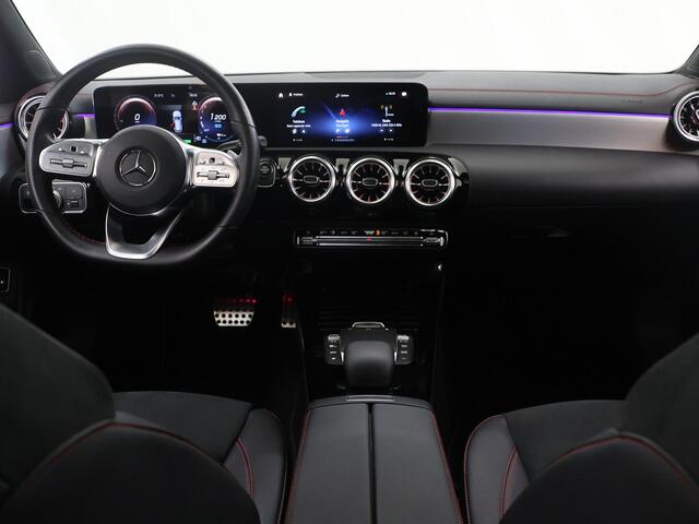 Mercedes-Benz Cla Shooting Brake 250 e AMG Line | Panoramadak | Night pakket |
