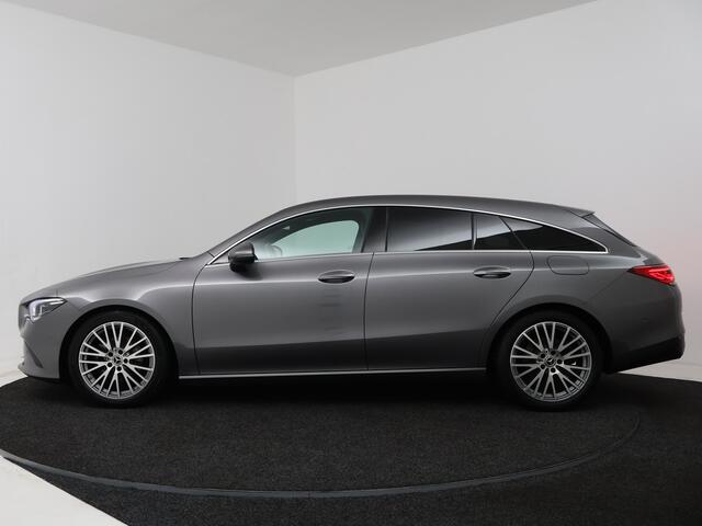 Mercedes-Benz Cla Shooting Brake 180 Luxury Line | Elektrische Trekhaak | 18" Multispaaks Velgen | Stoelverwarming | Sfeerverlichting | Camera | Onderweg-naar-dealer