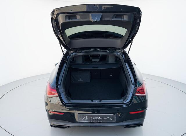 Mercedes-Benz Cla Shooting Brake 250 e AMG Line SFEERVERLICHTING - PDC - AMG - NAVI