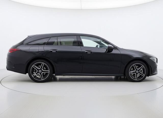 Mercedes-Benz Cla Shooting Brake 250 e AMG Line SFEERVERLICHTING - PDC - AMG - NAVI