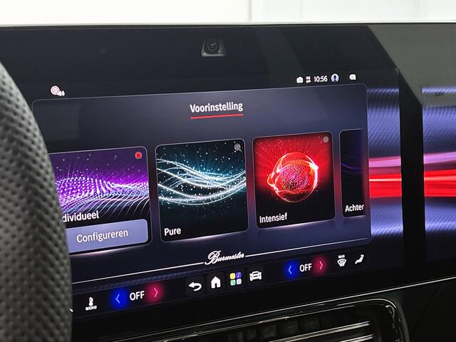Mercedes-Benz Cla Shooting Brake 200 Business Solution AMG 58 kWh | Premium Plus pakket | Nightpakket | Trekhaak | Vast panoramadak | Sportstoelen | URBAN GUARD | Massage functie | 18" vijfspaaks lichtmetalen AMG-velgen |