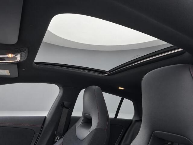 Mercedes-Benz Cla Shooting Brake 250 e Business Solution AMG Limited