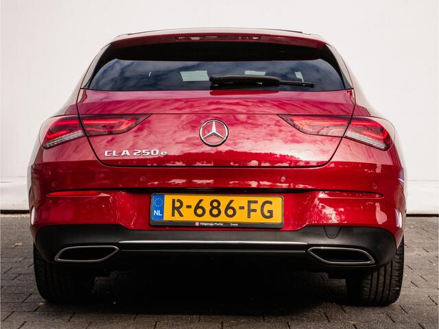 Mercedes-Benz Cla Shooting Brake 250 e Business Solution Luxury Panoramadak/ Leer/ Sportstoelen/ Elektr. achterklep/ Camera