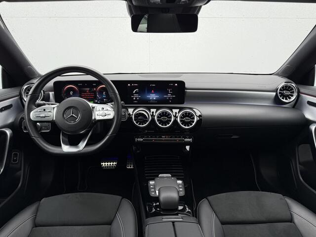 Mercedes-Benz Cla Shooting Brake 250 e Business Solution AMG | Pano | Ambient Light | MultiBeam LED | DAB+