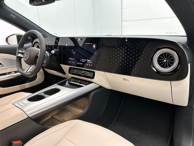 Mercedes-Benz Cla Shooting Brake 250+ Business Solution AMG 85 kWh | Nightpakket | Parkeerpakket | Trekhaak | Vast panoramadak | GUARD 360° | 19" vijfspaaks lichtmetalen AMG-velgen |