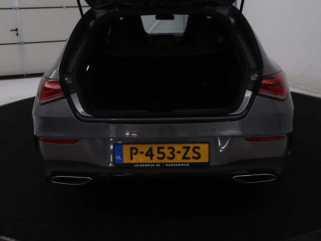 Mercedes-Benz Cla Shooting Brake 180 Business Solution AMG | Pano. Dak | Trekhaak | LED | Sfeerverlichting | Stoelverwarming | Camera |