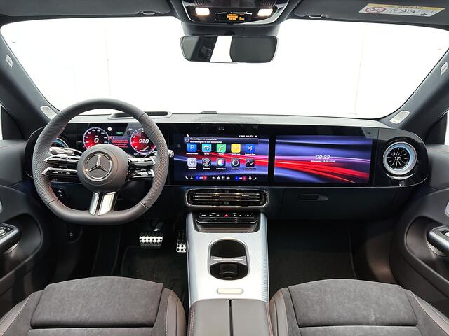 Mercedes-Benz Cla Shooting Brake 200 Business Solution AMG 58 kWh | Premium Plus pakket | Nightpakket | Trekhaak | Vast panoramadak | Burmester 3D Surround Sound | Sportstoelen | 18" vijfspaaks lichtmetalen AMG-velgen | URBAN GUARD |