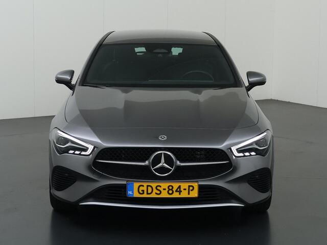 Mercedes-Benz Cla Shooting Brake 250 e Star Edition | Trekhaak | Stoelverwarming | Achteruitrijcamera | Widescreen |
