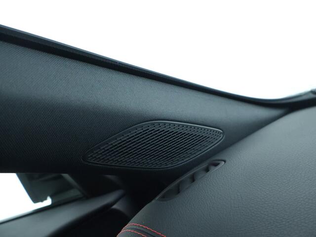 Mercedes-Benz Cla Shooting Brake 180 Star Edition AMG Line LIMITED | Trekhaak | Nightpakket | Parkeerpakket met achteruitrijcamera | Verwarmde stoelen vooraan | Antidiefstalpakket GUARD 360° Plus | EASY PACK achterklep | KEYLESS-GO |
