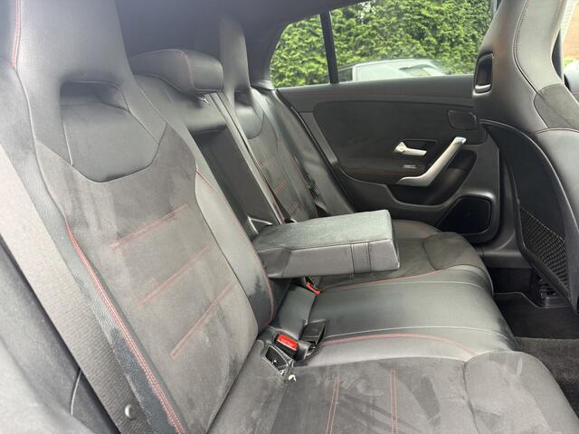Mercedes-Benz Cla Shooting Brake 180 Bus Solution AMG aut., Pano | Memory stoelen | Burmeister | Camera