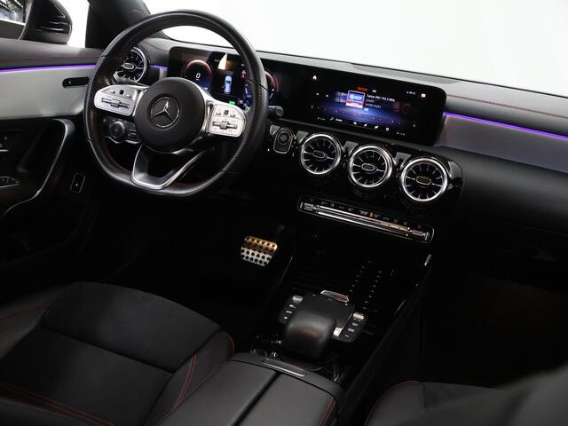 Mercedes-Benz Cla Shooting Brake 250 e AMG Line | Panoramadak | Stoelverwarming | Widescreen | Sfeerverlichting | Achteruitrijcamera |