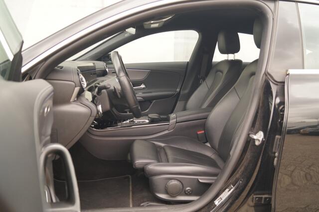 Mercedes-Benz Cla Shooting Brake 250e Business Solution Luxury Limited -LEER-