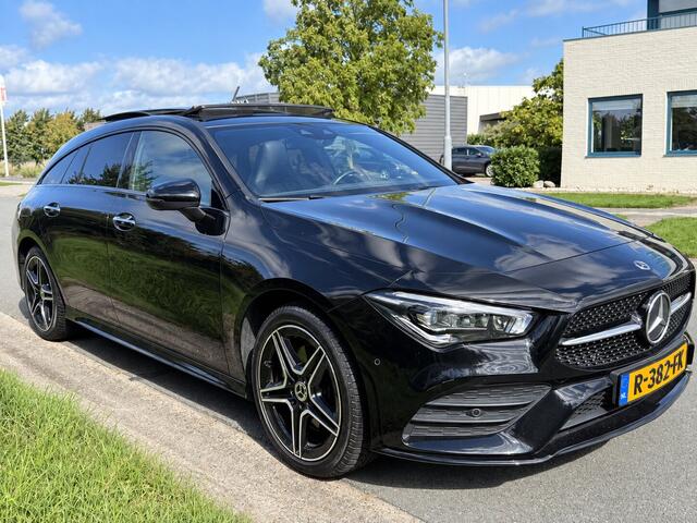 Mercedes-Benz Cla Shooting Brake BWJ 2022 250 e Business Solution AMG Limited PANODAK | KEYLESS | TREKHAAK | CARPLAY | SFEERVERLICHT. | CAMERA | ELEK. KLEP | STOELVERW. | NWE APK
