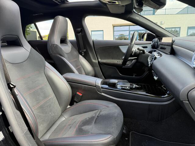 Mercedes-Benz Cla Shooting Brake BWJ 2022 250 e Business Solution AMG Limited PANODAK | KEYLESS | TREKHAAK | CARPLAY | SFEERVERLICHT. | CAMERA | ELEK. KLEP | STOELVERW. | NWE APK