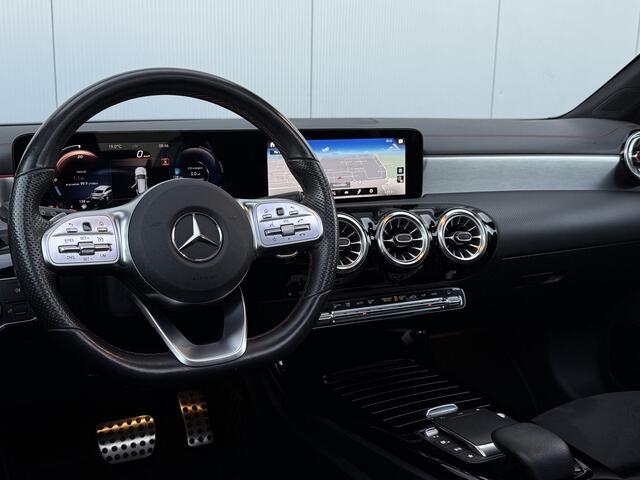 Mercedes-Benz Cla Shooting Brake 200 Premium Plus AMG-Pakket.