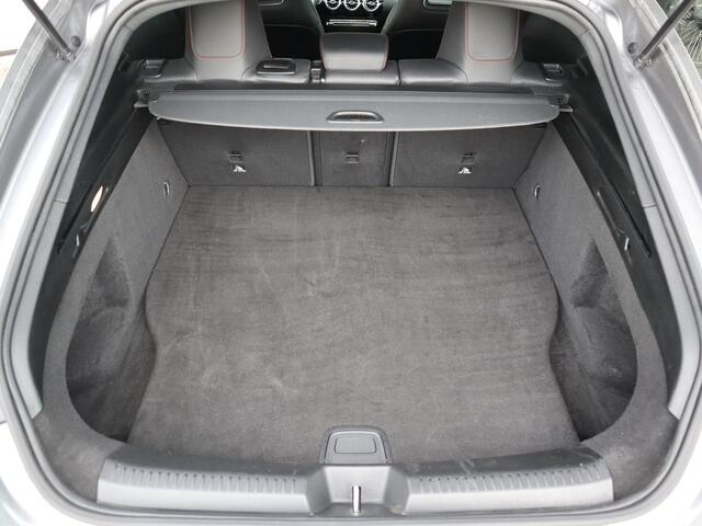 Mercedes-Benz Cla Shooting Brake 250 e Premium l Panoramadak l Stoelverwarming l Achteruitrij camera