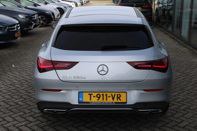 Mercedes-Benz Cla Shooting Brake 250e AUT8 Luxury Line (FACELIFT) NIGHT PAKKET LEDER SFEER KEY-LESS GO CAMERA CARPLAY