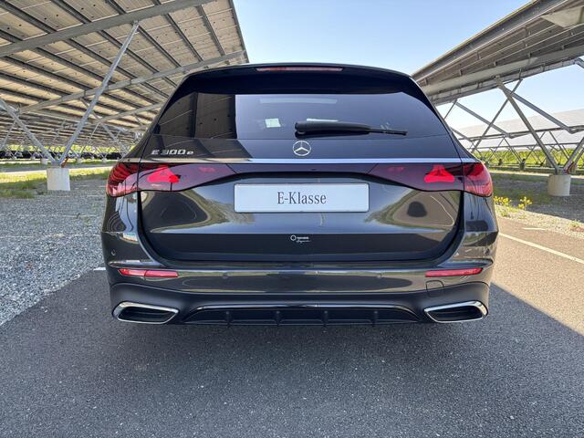 Mercedes-Benz E-KLASSE 300 e Sport Edition | Night | Panoramadak | Burmester | Superscreen | Head-up display | Stoelverwarming/ventilatie | Sfeerverlichting |