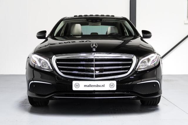 Mercedes-Benz E-KLASSE 200 Prestige Plus OPENDAK/E.TREKHAAK/GLASCOATING/VOLDEALERONDERHOUD