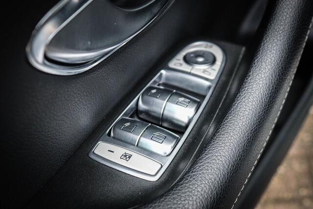 Mercedes-Benz E-KLASSE 200 4MATIC Advantage /Navi/Leder/Camera/ 4 wiel aandrijving