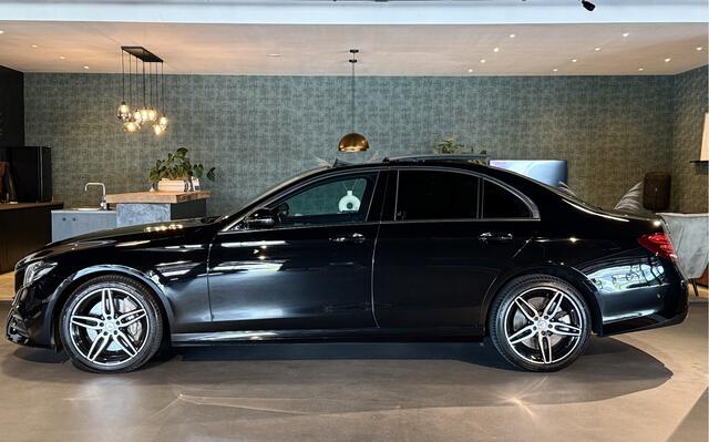 Mercedes-Benz E-KLASSE 400 V6 AMG 4-Matic I Pano I Widescreen