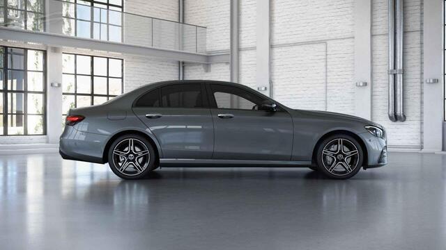 Mercedes-Benz E-KLASSE 200 AMG Line | Night | Burmester | Panoramadak | Sfeerverlichting | Stoelverwarming |