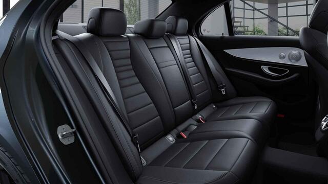 Mercedes-Benz E-KLASSE 200 AMG Line | Night | Burmester | Panoramadak | Sfeerverlichting | Stoelverwarming |