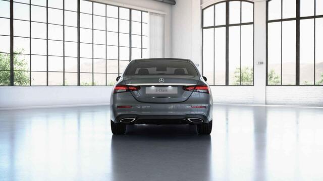 Mercedes-Benz E-KLASSE 200 AMG Line | Night | Burmester | Panoramadak | Sfeerverlichting | Stoelverwarming |