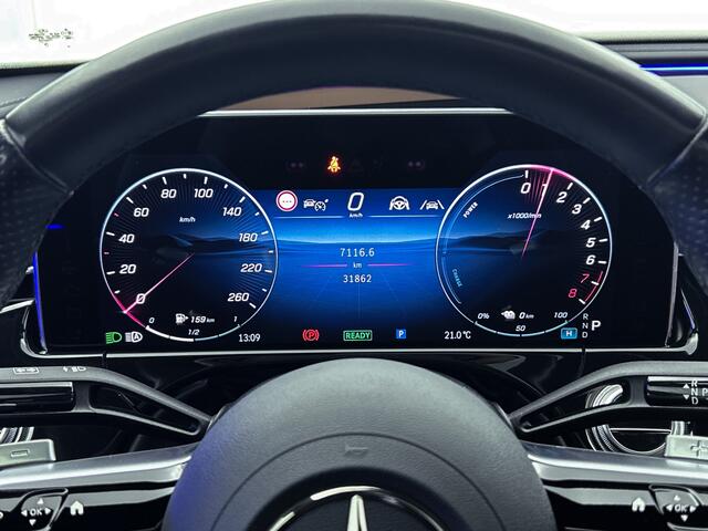 Mercedes-Benz E-KLASSE 400 e 4MATIC AMG Line | Hyperscreen | Navigatie | Multispaaks lichtmetalen velgen | Alarm klasse 5 | Parking support met 350e camera | full option | Inclusief 24 maanden MB Certified garantie voor Europa.