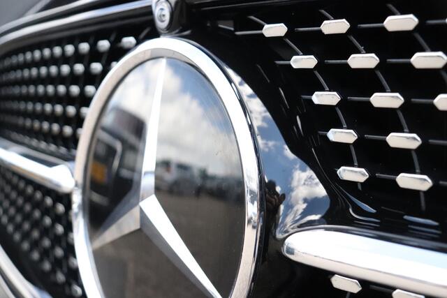 Mercedes-Benz E-KLASSE 400 d 4MATIC 331 PK AMG | PANO-DAK | LEDER | CAMERA 360 | FULL OPTIONS