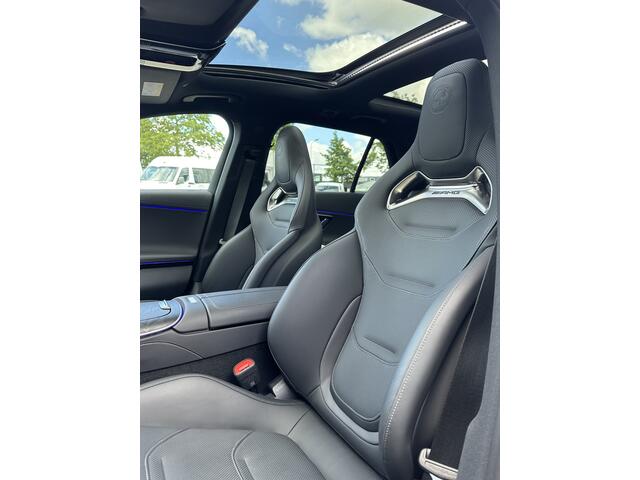 Mercedes-Benz E-KLASSE AMG 53 4MATIC+ I Hyperscreen I AMG Kuipstoelen I 360 camera I Meesturende achteras | Keyless go | Lichtpakket | Rijassistentiepakket | AMG-nightpakket | Luchtvering | Panormadak | Memorypakket | Distronic |