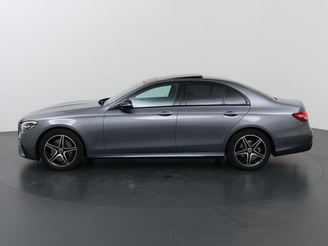 Mercedes-Benz E-KLASSE 200 AMG Line | Night | Burmester | Panoramadak | Sfeerverlichting | Stoelverwarming |