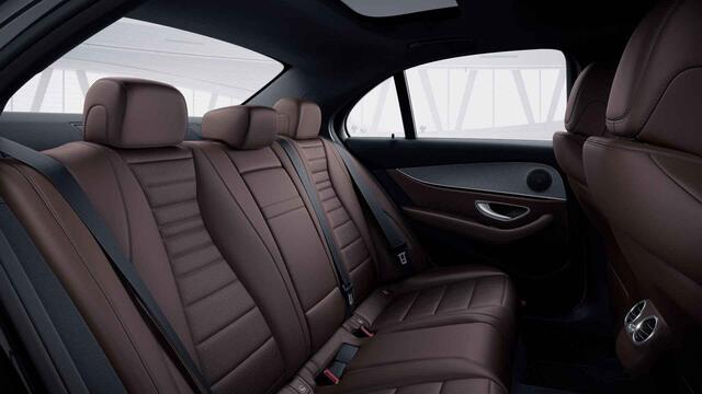 Mercedes-Benz E-KLASSE 200 Business Solution | Panoramadak | Sfeerverlichting | Widescreen | Agility Control | Rijassistentiepakket | Distronic | Stoelverwarming |